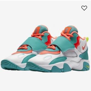 Nike Boys Air Speed Turf Shoes Size 1 NEW